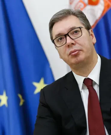 Aleksandar-Vucic-istifa-etti-Sirbistan-secime-gidiyor-featured