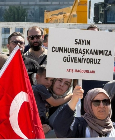 Atis-Yapi-magdurlari-Carrefour-arazisinde-aciklama-yapti-featured