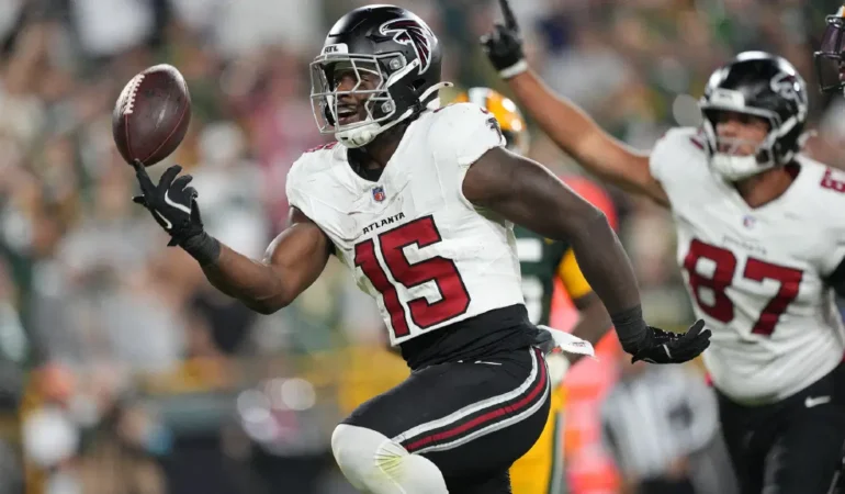 Atlanta-Falcons-Packersin-Lambeau-serisini-bitirdi-featured
