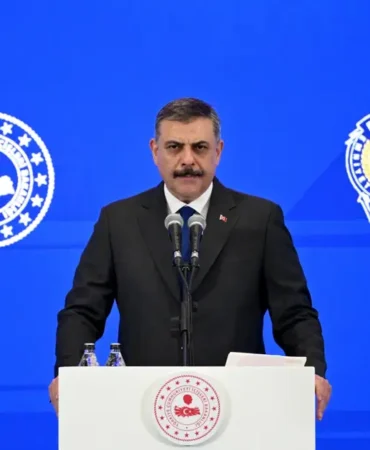 Bakan-Ciftci-okul-guvenligi-icin-emniyete-10-talimat-verdi-featured