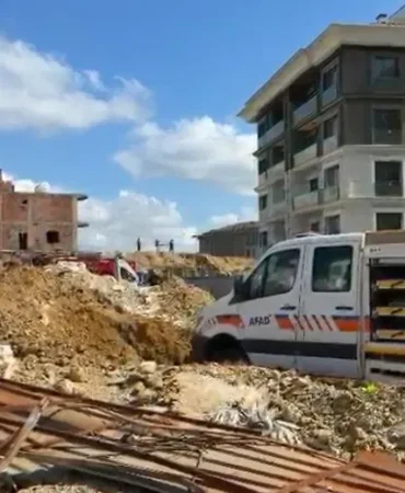 Basaksehir8217de-istinat-duvari-coktu-bir-isci-yasamini-yitirdi-featured