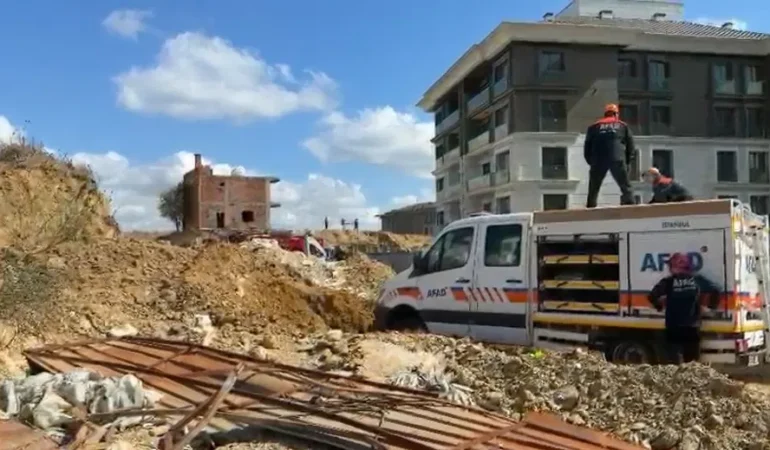 Basaksehir8217de-istinat-duvari-coktu-bir-isci-yasamini-yitirdi-featured