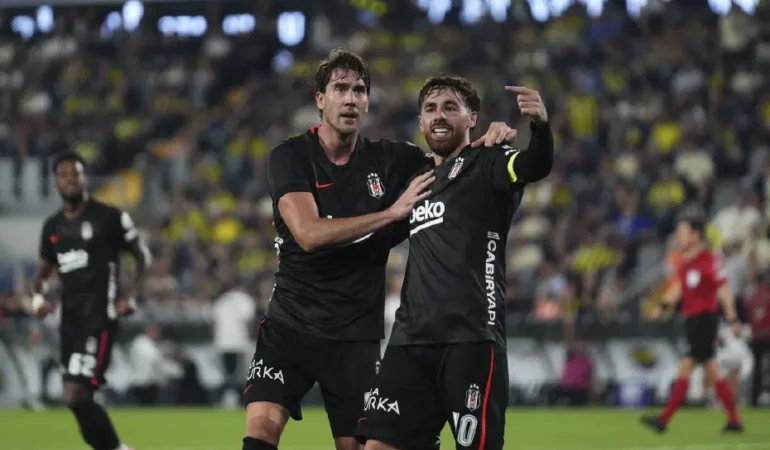 Besiktas-deplasmanda-derbiyle-zirve-takibini-surdurdu-featured
