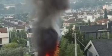 Bursa-Osmangazi8217de-park-halindeki-otomobil-alev-aldi-featured