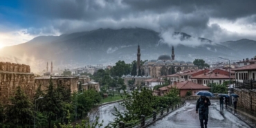 Bursa8217da-Pazartesi-yagis-bekleniyor-sicakliklar-dusecek-featured