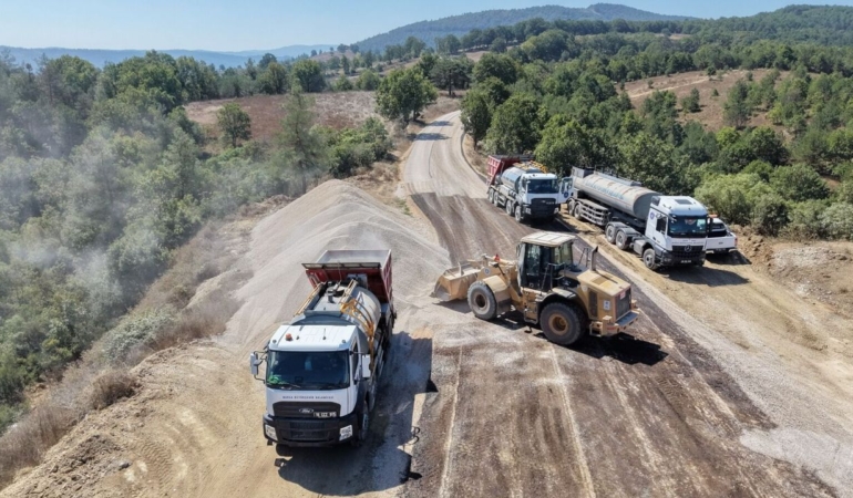 Bursa8217nin-4-ilcesinde-325-km-yol-yenileniyor-featured