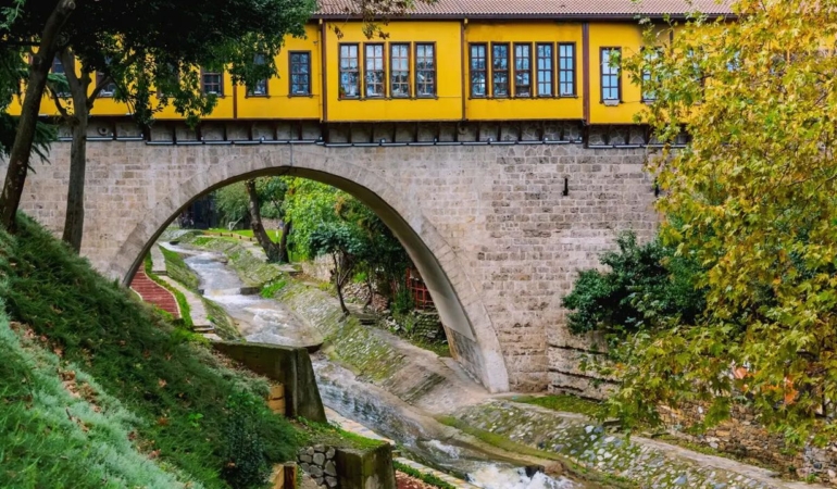 Bursada-Pazar-Sicakligi-31–33°C-Pazartesi-Saganak-Bekleniyor-featured