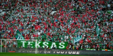 Bursada-Turkiye-Italya-maci-oncesi-bayrak-dagitilacak-featured