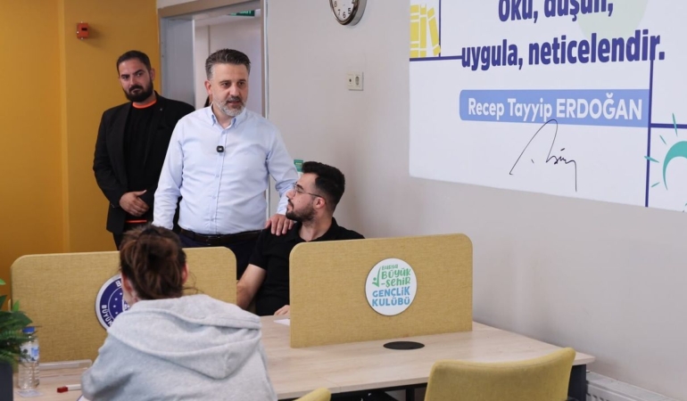 Bursada-ucretsiz-KPSS-deneme-sinavina-2-BIN-500-aday-katildi-featured
