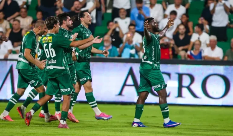 Bursaspor-Istanbulspor-macinda-seriyi-surdurmeyi-hedefliyor-featured