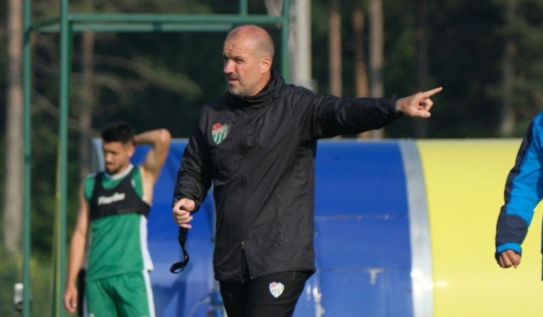 Bursaspor-Mustafa-Er-doneminde-22-macta-55-puan-topladi-featured