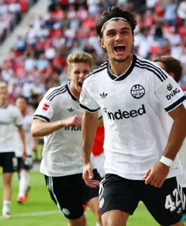 Can-Uzun-iki-golle-Frankfurt-Mainz-karsisinda-one-tasidi-featured