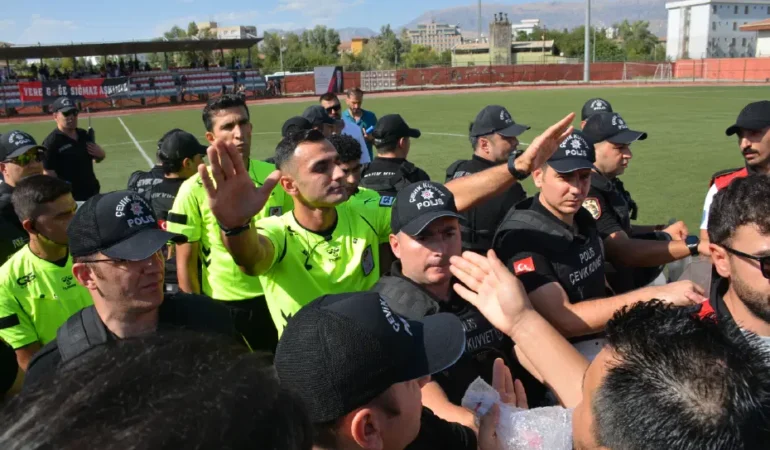 Cizre-Belediyespor-Hakkari-Zapspor-maci-oynanmadi-featured