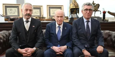 Devlet-Bahceli-Sarallar-ve-Sahinler-ailelerini-agirladi-featured