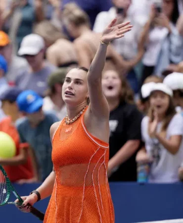 Dunya-numarasi-Sabalenka-tribunden-gelen-koku-icin-maci-durdurdu-featured