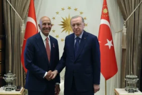 Erdogan-Barrack-ve-Issayi-Kulliyede-kabul-etti-featured