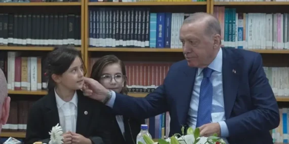 Erdogan-Gazi-Anadolu-Lisesi8217nde-turku-soyledi-featured