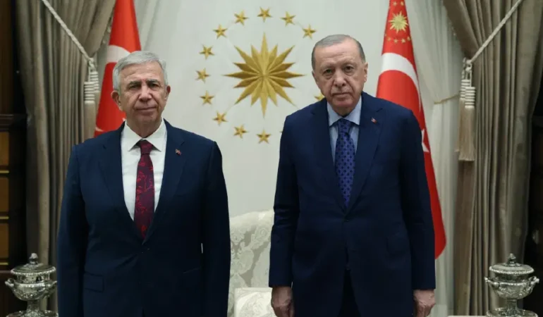 Erdogan-Mansur-Yavas8217i-Kulliye8217de-kabul-etti-featured