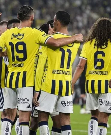 Fenerbahce-Eyupspor-karsisinda-10-puan-hedefliyor-featured