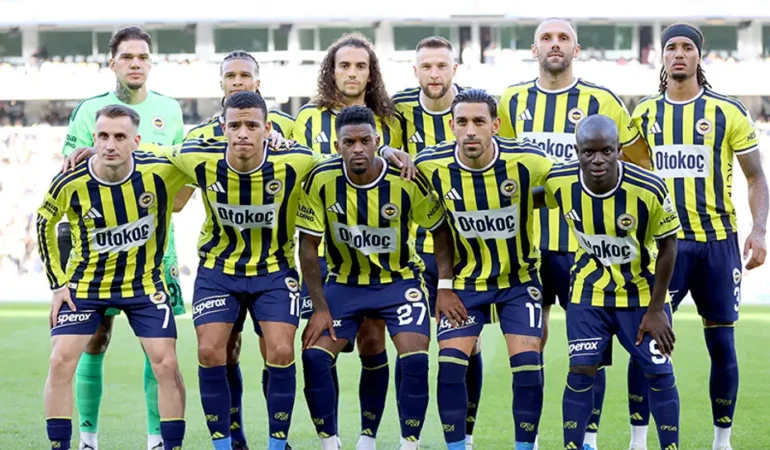 Fenerbahce-Eyupspor-karsisinda-lig-tarihine-gecti-featured