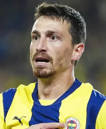 Fenerbahce-Mert-Hakan-Yandas-icin-kararini-verdi-featured