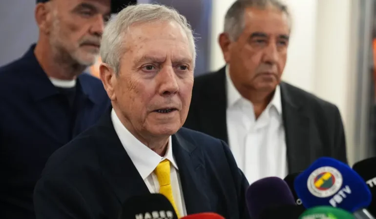 Fenerbahce8217den-Yildirimin-soyunma-odasina-inmesi-iddiasina-yanit-featured
