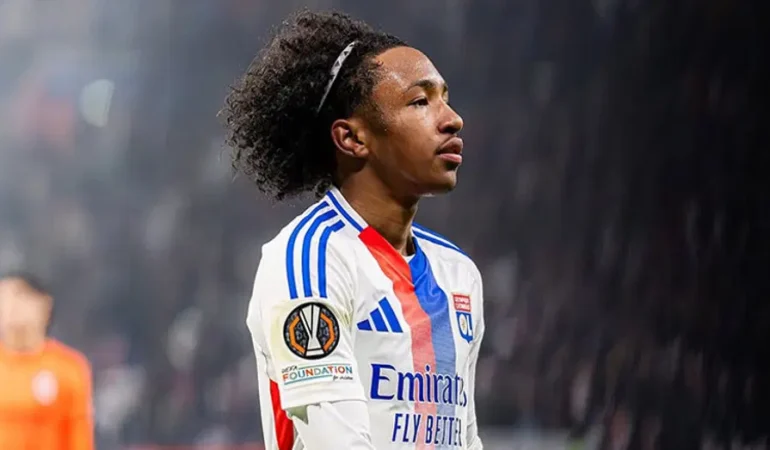 Fofana-Harekati-Fenerbahce-21-yasinda-kanat-icin-35-milyon-euro-featured