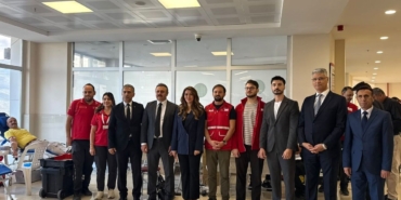 Gemlik-Adliyesinde-Turk-Kizilay-kan-bagisi-calismasi-featured