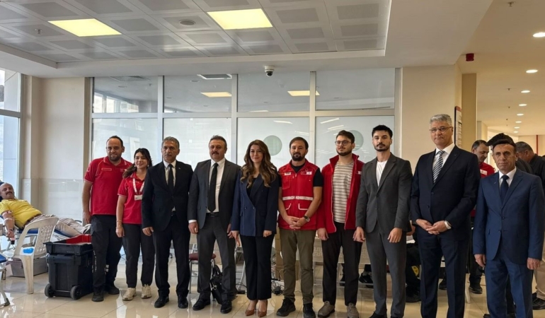 Gemlik-Adliyesinde-Turk-Kizilay-kan-bagisi-calismasi-featured
