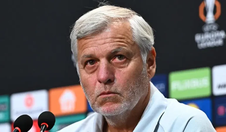 Genesio-Besiktas-tribunlerini-Avrupanin-en-iyileri-arasinda-gosterdi-featured