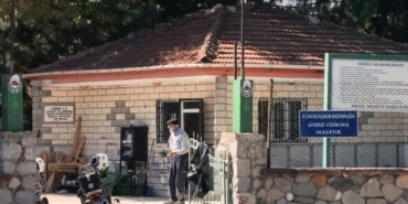 Inegolde-mezarlikta-baslayan-tartisma-baltali-kavgaya-donustu-featured
