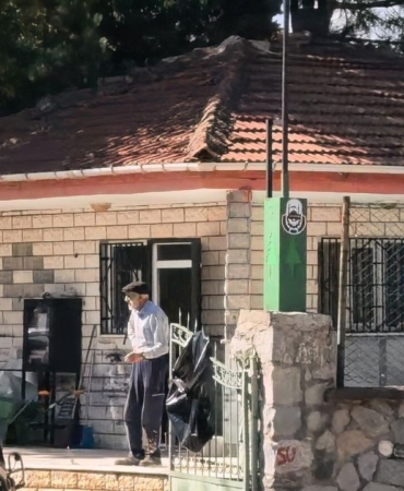 Inegolde-mezarlikta-baslayan-tartisma-baltali-kavgaya-donustu-featured