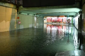 Istanbulda-saganak-sonrasi-25-kisi-tahliye-edildi-featured