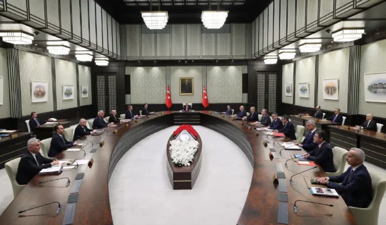 Kabine-Bestepe8217de-toplaniyor-terorsuz-Turkiye-ve-gelismeler-featured