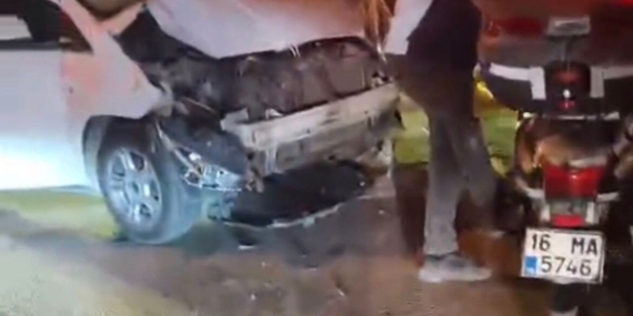 Kirmizi-isikta-motosiklete-carpan-otomobilde-1-olu-1-yarali-featured