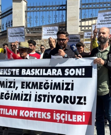 Korteks-iscileri-Bursada-isten-cikarmalara-karsi-eylem-yapti-featured