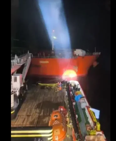Marmara-Adasi-aciklarinda-petrol-yuklu-tanker-yardim-cagrisi-yapti-featured