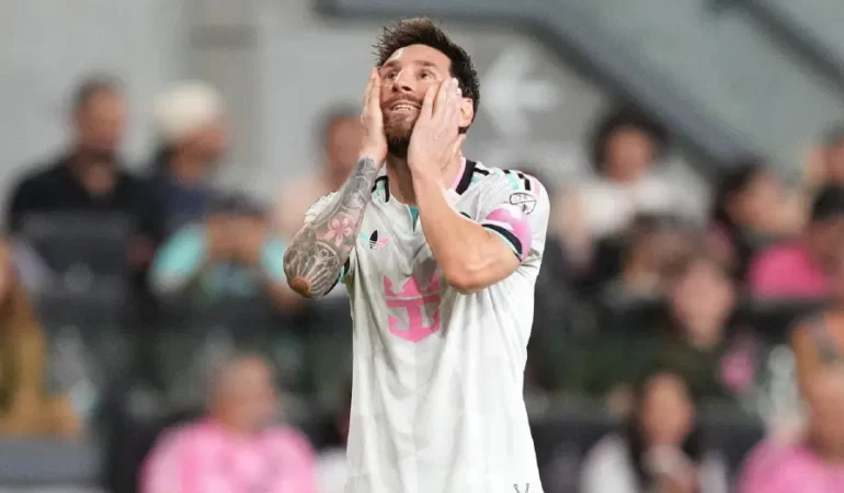 Messi-Inter-Miami-ile-49.-kupasini-kazandi-featured