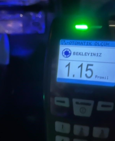 Mudanya8217da-alkollu-surucunun-motosiklete-carpmasi-1-yarali-featured