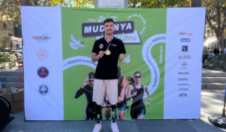 Muhammed-Ali-Aydin-Mudanyada-triatlon-parkurunu-tamamladi-featured