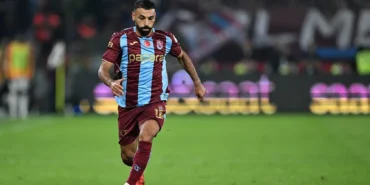 Muhammed-Salah-Ingilterede-6-ay-trafikten-men-edildi-featured