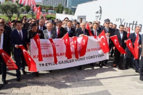 Mustafa-Bakcepinar-Bursadaki-Gaziler-Gunu-torenine-katildi-featured