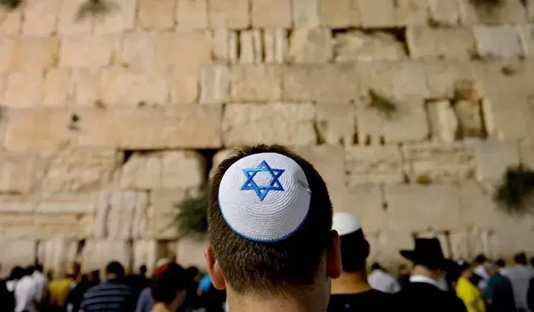 Netanyahu-ve-Israilliler-Burak-Duvarina-girdi-featured