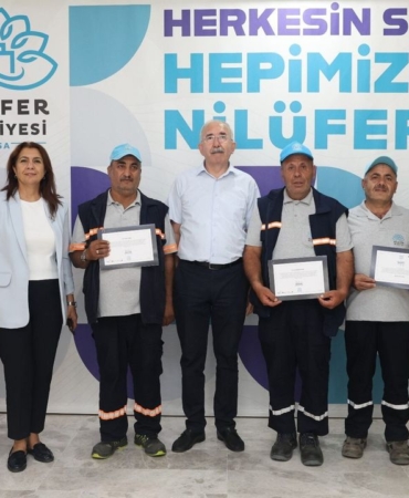 Nilufer-Belediyesi-personeline-okuryazarlik-sertifikasi-verildi-featured