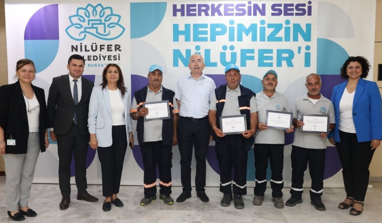 Nilufer-Belediyesi-personeline-okuryazarlik-sertifikasi-verildi-featured