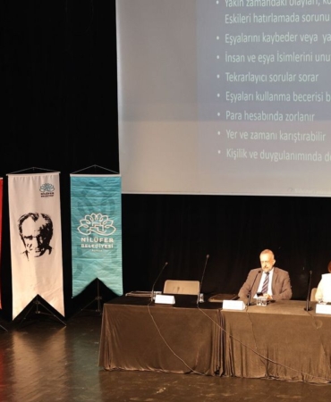 Niluferde-Alzheimer-seminerinde-erken-tani-ve-bakim-vurgusu-featured