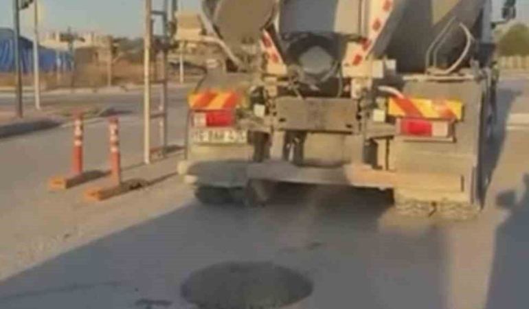 Niluferde-beton-mikserinden-yola-beton-dokuldu-featured