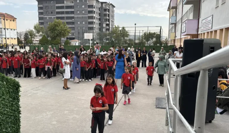 Okullarda-31-bin-guvenlik-gorevlisi-goreve-basliyor-featured