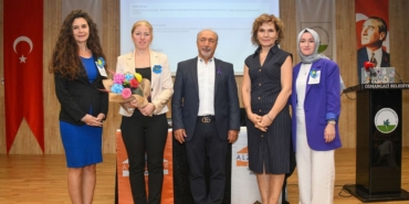 Osmangazi-Belediyesi-Alzheimer-farkindaligi-icin-seminer-duzenledi-featured