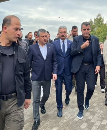 Ozgur-Ozel-Mustafa-Bozbeyi-cezaevinde-ziyaret-etti-featured